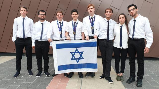 Израильская сборная по физике. Фото: Центр ученых будущего