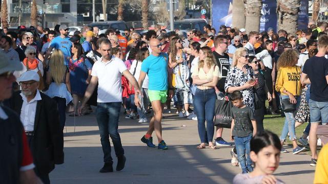 Деревня Евровидения в парке Чарльз Клор. Фото: Моти Кимхи