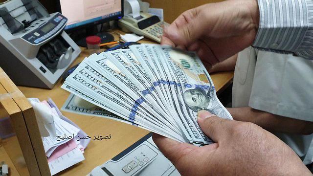Qatari cash in Gazanullnull Qatari cash in Gaza
