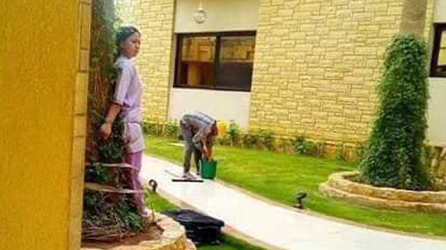 Филиппинскую домработницу привязали к деревуnullnull Филиппинскую домработницу привязали к дереву