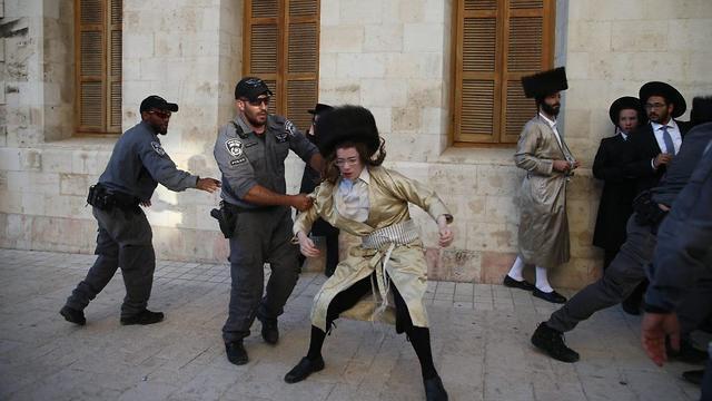 Ортодоксы в Иерусалиме на митинге протеста против Евровидения. Фото: Охад Цвайгенберг (צילום: אוהד צויגנברג) Ортодоксы в Иерусалиме на митинге протеста против Евровидения. Фото: Охад Цвайгенберг