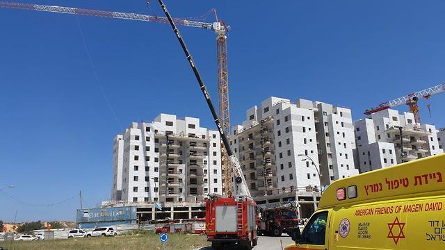 На месте аварии. Фото:Ави Муалем (צילום: אבי מועלם) На месте аварии. Фото:Ави Муалем