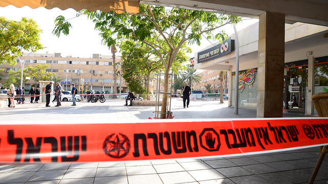 Место происшествия в Араде. Фото: Герцель Йосеф (צילום: הרצל יוסף) Место происшествия в Араде. Фото: Герцель Йосеф