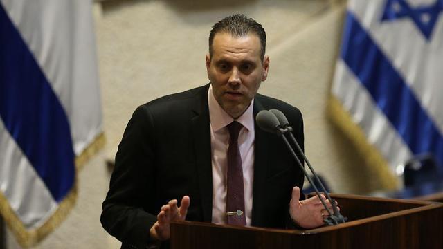 Likud MK Miki Zohar in the Knesset (Photo: Alex Kolomoisky)