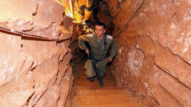 Inside a Hezbollah tunnel (צילום: אפי שריר) Inside a Hezbollah tunnel