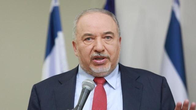 Выступление Либермана. Фото: Дана Копель