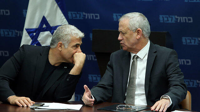 Лапид и Ганц. Фото: Амит Шааби (צילום: עמית שאבי) Лапид и Ганц. Фото: Амит Шааби