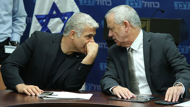 Яир Лапид и Бени Ганц. Фото: Амит Шааби (צילום: עמית שאבי) Яир Лапид и Бени Ганц. Фото: Амит Шааби