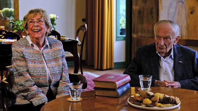 Jacqueline van Maarsen, left, and Albert Gomes de Mesquita, school friends of Anne Frank, talk to students during an event to mark what would have been the famed Holocaust diarist's 90th birthday, in Amsterdam, June 12, 2019 