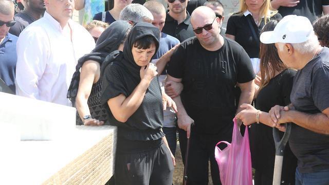 У могилы Тимофея. Фото: Моти Кимхи (צילום: מוטי קמחי) У могилы Тимофея. Фото: Моти Кимхи