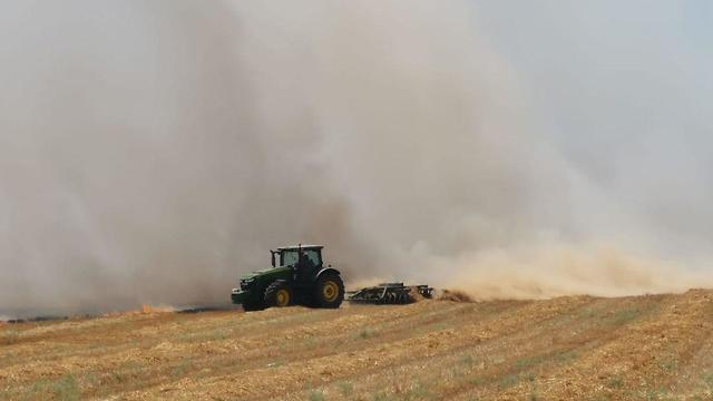 Огненные шары спровоцировали пожары на юге Израиля