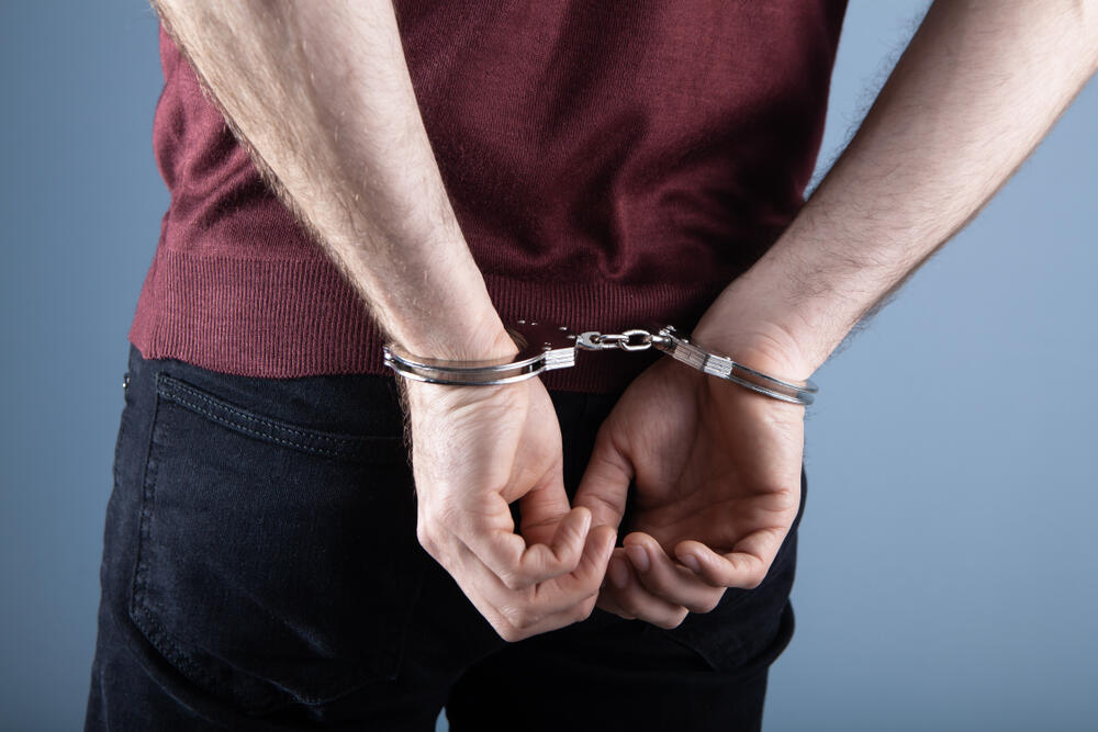 אילוסטרציה אזיקים אזוק עצור מעצר