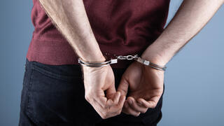 אילוסטרציה אזיקים אזוק עצור מעצר