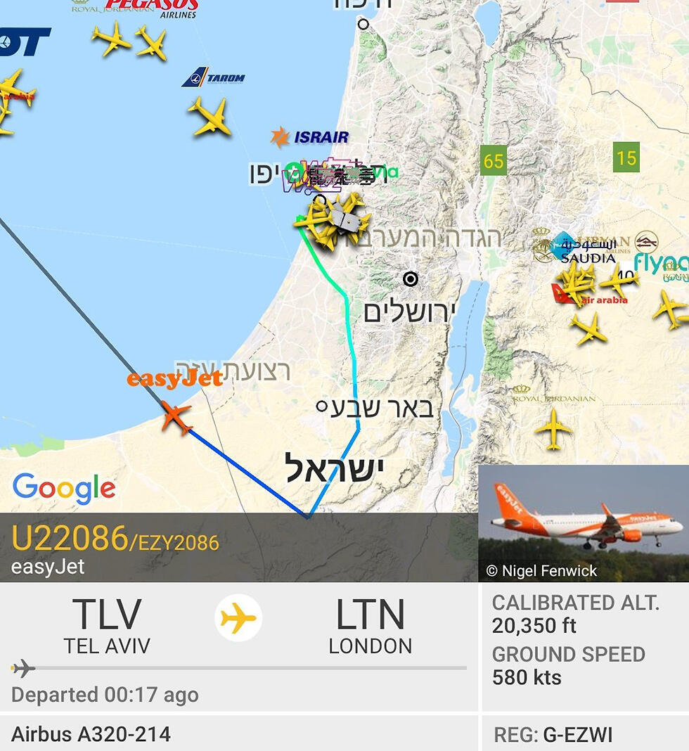 Еще один необычный маршрут. Полет в Лондон. Фото: Flightradar24