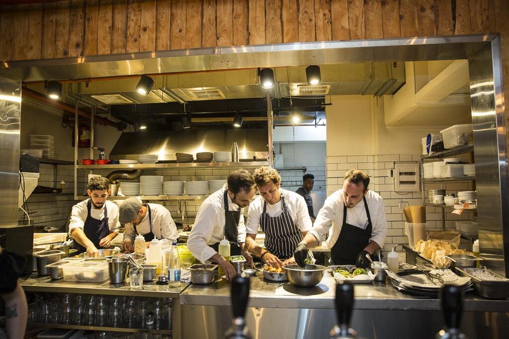 Bistro Venya (Photo: Mickey Ofek) מיכאל גרטופסקי