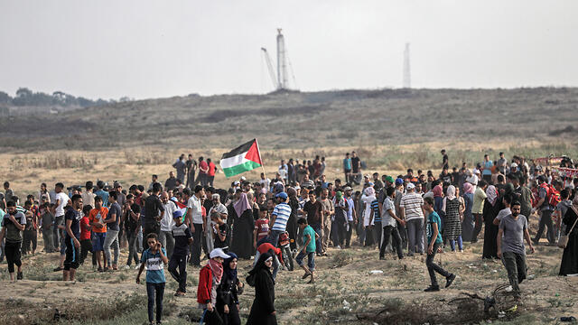 Демонстрации на границе с Газой. Фото: EPA (צילום: EPA) Демонстрации на границе с Газой. Фото: EPA
