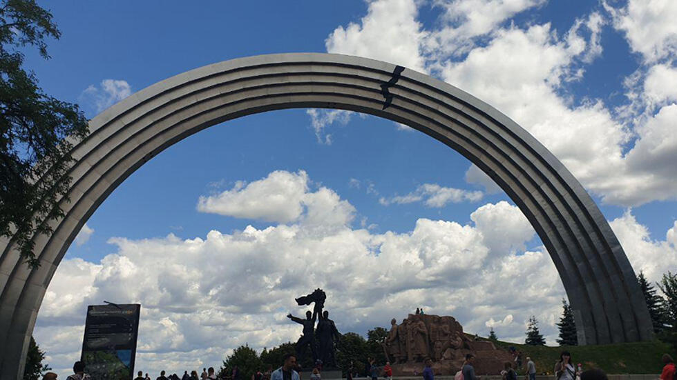 Арка Дружбы Народов. Фото: Ноа Лави (Фото: Ноа Лави) Арка Дружбы Народов. Фото: Ноа Лави