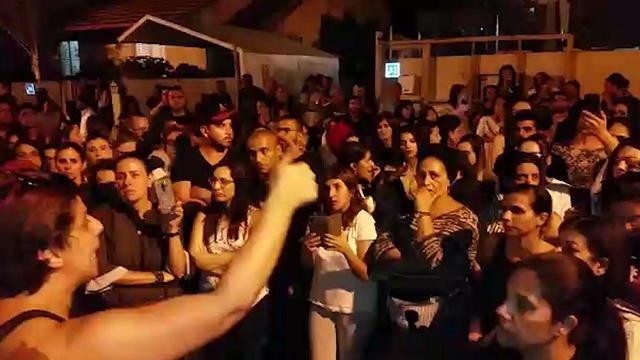 Демонстрация родитeлей в Рош ха-Аине. Фото: Йоси Дамари