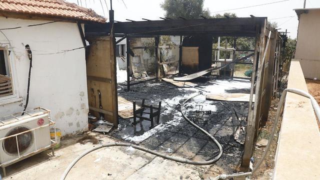 Пожар в Рамат-Пинкас. Фото: Шауль Голан