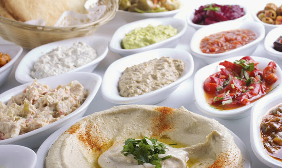 Салаты на закуску перд основными блюдами (Фото: пресс-служба) Салаты на закуску перд основными блюдами