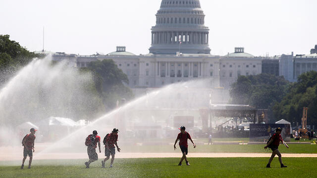 Жара в Вашингтоне. Фото: ЕРА (צילום: EPA) Жара в Вашингтоне. Фото: ЕРА