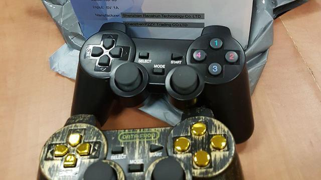 Предметы двойного назначения, найденные в посылках в Газу. Фото: Йоав Зейтун