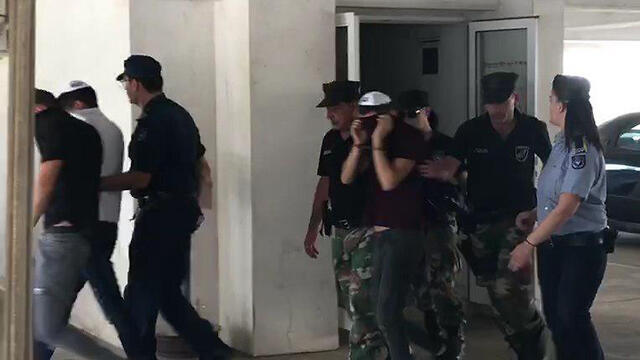 Подозреваемые в групповом изнасиловании