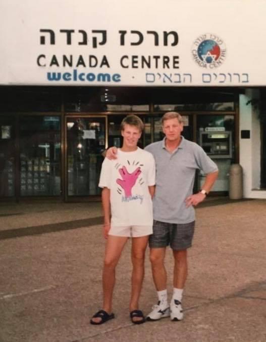 Дмитрий Мирский с отцом в Метуле. Фото из личного архива