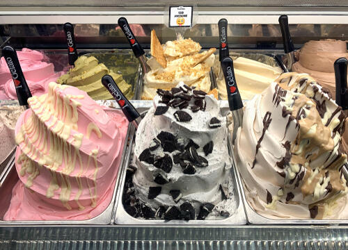 Мороженое в Эйлате. Фото: Opachevsky Irina shutterstock (Мороженое в Эйлате. Фото: Opachevsky Irina shutterstock) Мороженое в Эйлате. Фото: Opachevsky Irina shutterstock