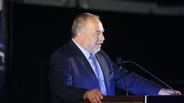Chairman of the Yisrael Beiteinu party Avidgor Liberman (photo: Motti Kimche) (צילום: מוטי קמחי) Chairman of the Yisrael Beiteinu party Avidgor Liberman (photo: Motti Kimche)