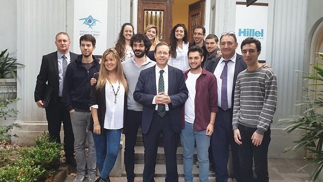 Jewish Agency Chairman Isaac Herzog meeting with young members of the Argentina Jewish community in Buenos Airesnullnull Jewish Agency Chairman Isaac Herzog meeting with young members of the Argentina Jewish community in Buenos Aires