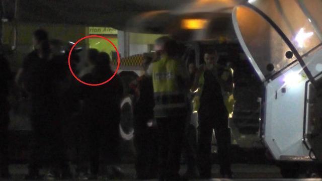 Amos Dov Silver lands at Ben-Gurion airport (צילום: איתי בלומנטל) Amos Dov Silver lands at Ben-Gurion airport