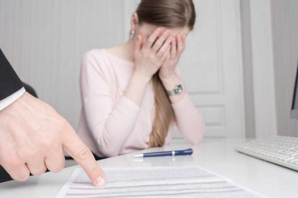 Начальник и подчиненная. Фото: shutterstock (צילום: Shutterstock) Начальник и подчиненная. Фото: shutterstock