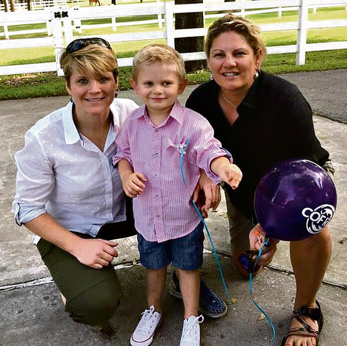 Супруги с сыномnullnull Супруги с сыном