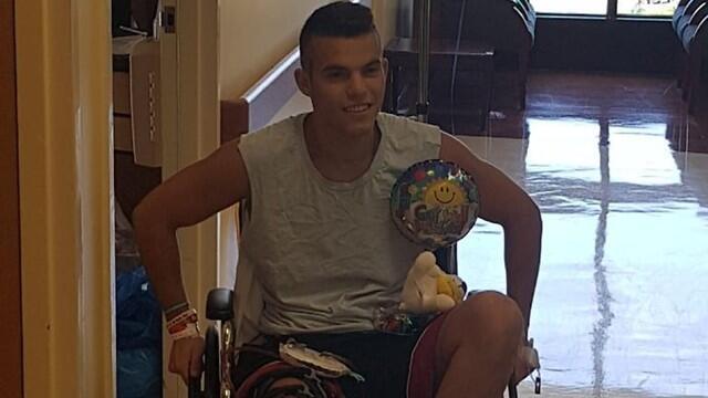  Офек надеется встать на ноги. Фото: семейный архив