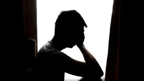 התאבדויות התאבדות אובדנות גברים 