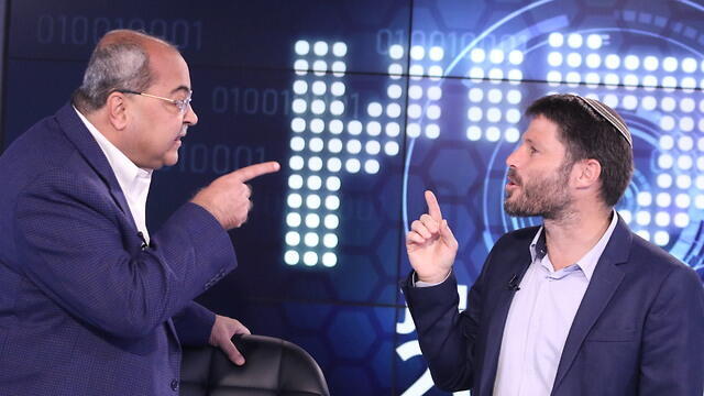 Ahmad Tibi from the Joint List and Bezalel Smotrich from Yamina (צילום: אבי מועלם) Ahmad Tibi from the Joint List and Bezalel Smotrich from Yamina