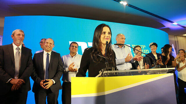 Ayelet Shaked with the Yamina leadership on election night (Photo:Avigail Uzi) 
