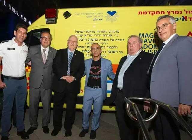 Церемония введения в строй нового реанимобиля. Фото: пресс-служба МАДА