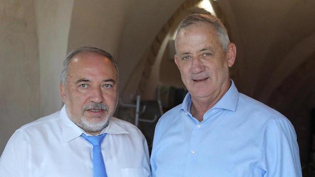 Авигдор Либерман и Бени Ганц. Фото: Эльад Малка 