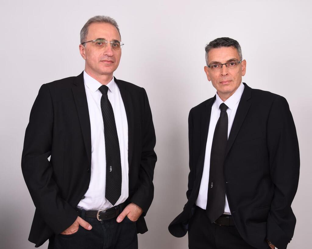 Адвокаты Юрий Брант и Ави Дуэк, представлявшие подростка в суде (Адвокаты Юрий Брант и Ави Дуэк) Адвокаты Юрий Брант и Ави Дуэк, представлявшие подростка в суде