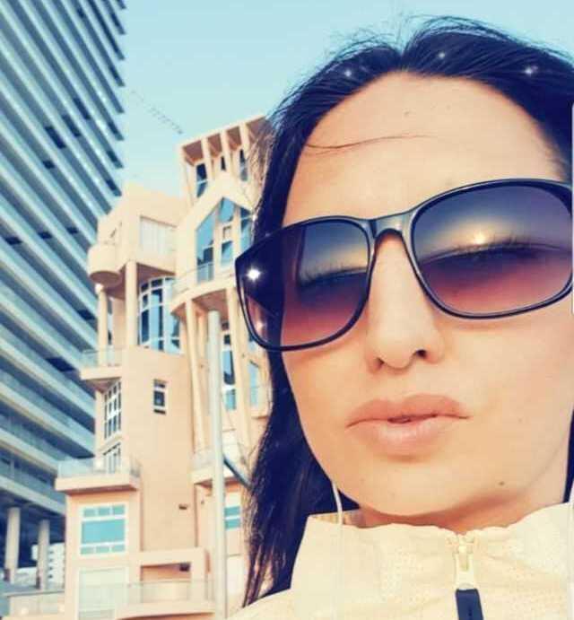 Тули из Стокгольма на фоне Тель-Авива (Тули из Стокгольма на фоне Тель-Авива) Тули из Стокгольма на фоне Тель-Авива