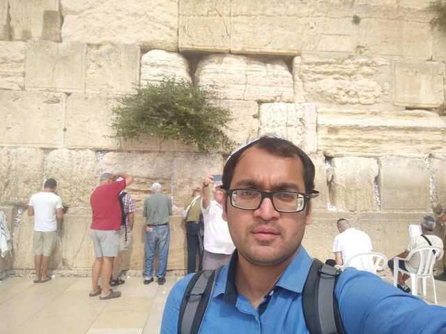 Дей Радж у Стены плача в Иерусалиме (Дей Радж из Берлина у Стены плача) Дей Радж у Стены плача в Иерусалиме