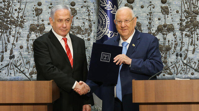 President Reuven Rivlin tasks Prime Minister Benjamin Netanyahu with forming the next Israeli government in Jerusalem, Sept. 25, 2019 (צילום: עמית שאבי) President Reuven Rivlin tasks Prime Minister Benjamin Netanyahu with forming the next Israeli government in Jerusalem, Sept. 25, 2019
