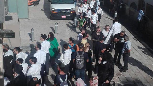 На месте инцидента у Стены плача