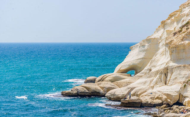 Белые утесы Рош ха-Никра. Фото: Ману Гриншпан