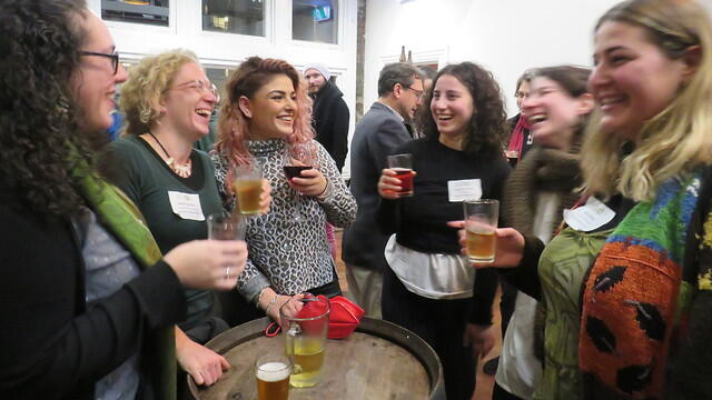 Собрание еврейской общины Веллингтона. Фото: еврейская община Веллингтона (צילום: הקהילה היהודית בוולינגטון) Собрание еврейской общины Веллингтона. Фото: еврейская община Веллингтона