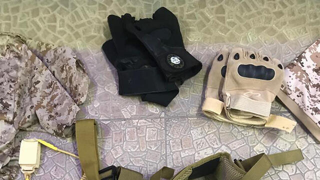 Снаряжение несостоявшегося террориста. Фото: пресс-служба полиции (צילום: דוברות המשטרה) Снаряжение несостоявшегося террориста. Фото: пресс-служба полиции