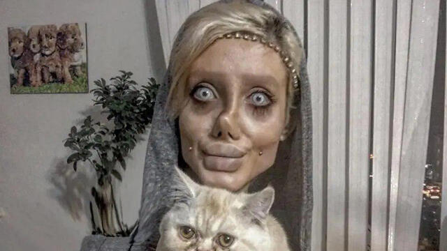 Сахар Табар с любимым котом. Фото: Инстаграм