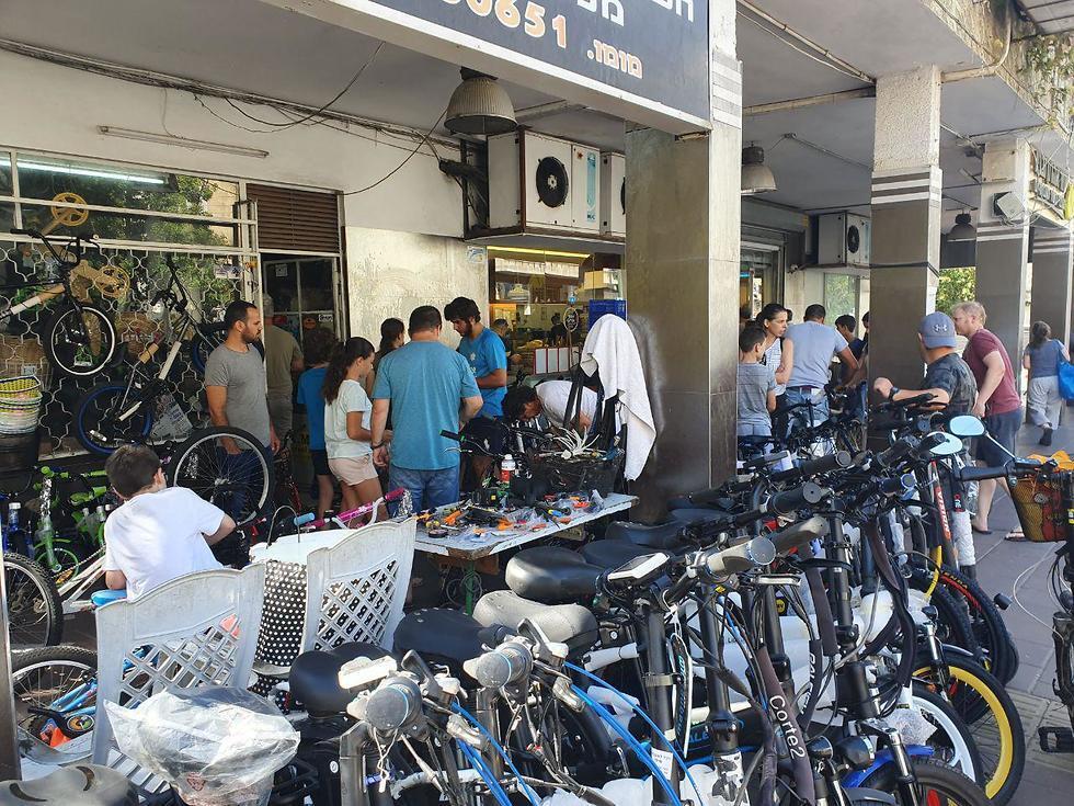 Магазин электровелосипедов в Рамат-Гане. Фото: Яир Саги